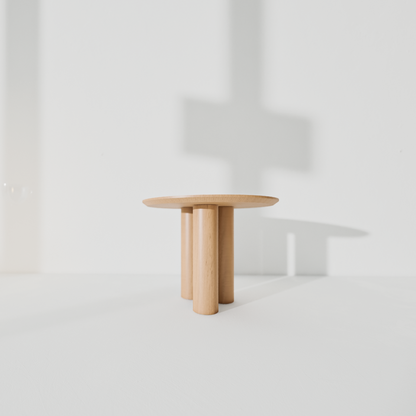 Mesa lateral artesanía madera